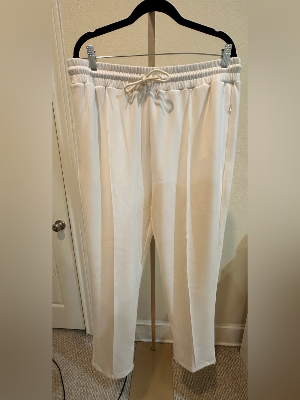 ALALA Cream Luxe Tapered Pants Joggers XL NWT S24-PA152